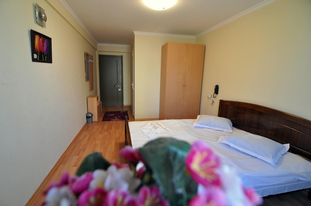 Sun Rise Hotel Tbilisi Room photo