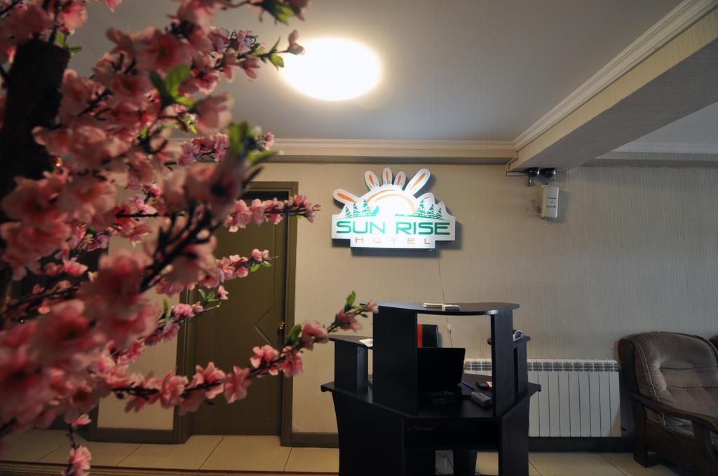 Sun Rise Hotel Tbilisi Exterior photo
