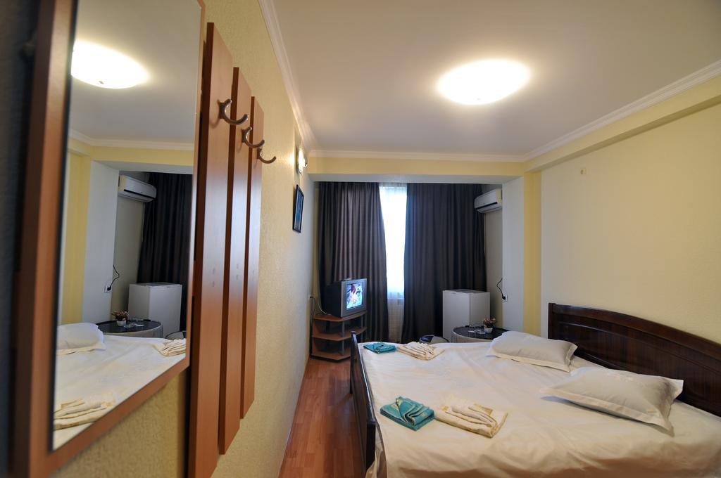 Sun Rise Hotel Tbilisi Exterior photo