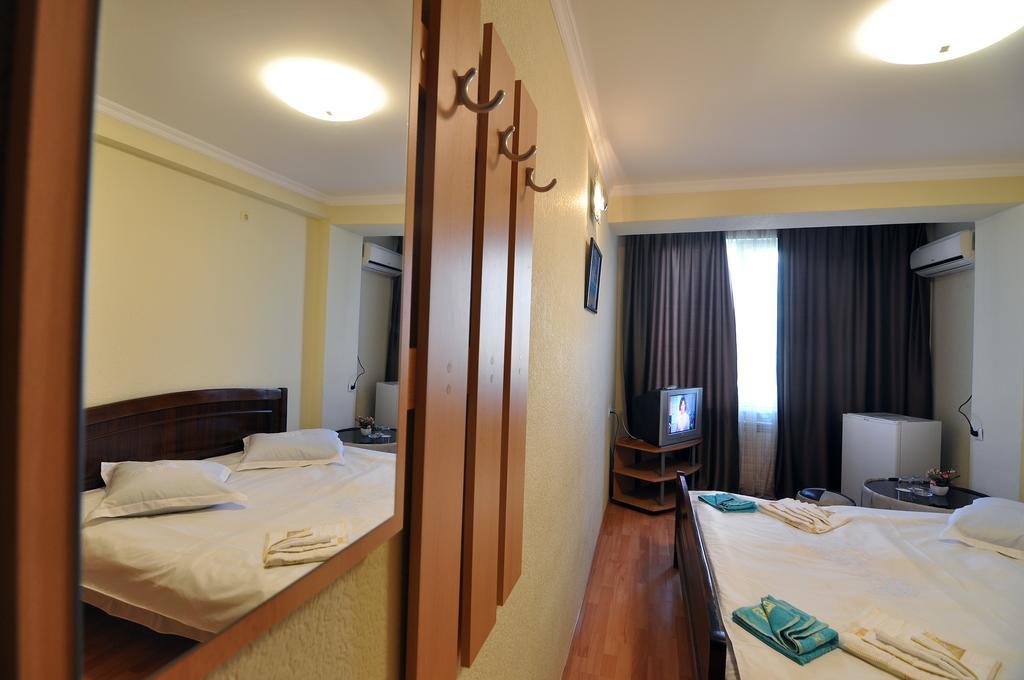 Sun Rise Hotel Tbilisi Room photo
