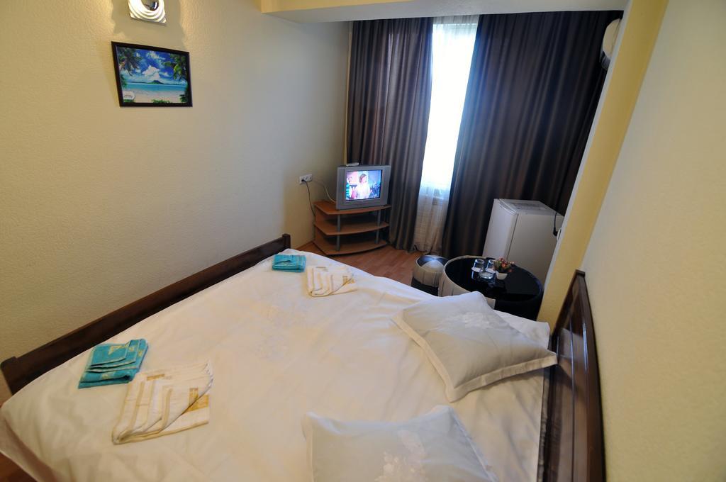Sun Rise Hotel Tbilisi Room photo