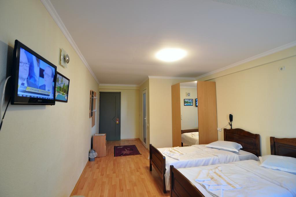 Sun Rise Hotel Tbilisi Room photo